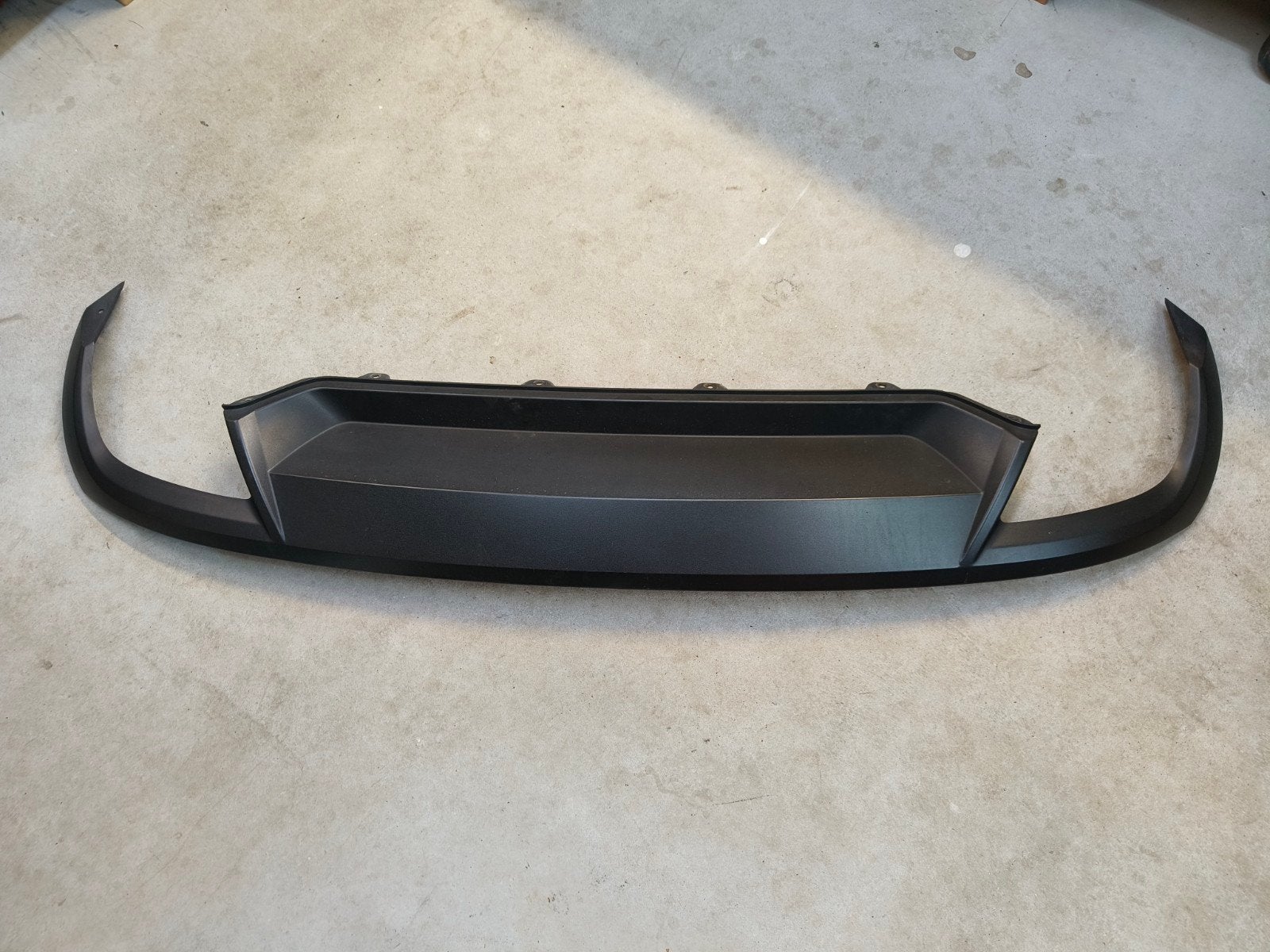 Skoda Octavia Combi (5EAC) 2.0 TSI RS Achterbumper Diffuser, Gebruikt, Voor, Ophalen of Verzenden, Skoda