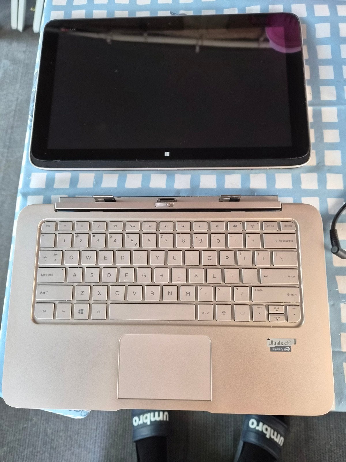 laptopje / tablet, Computers en Software, Windows Laptops, Ophalen, Gebruikt, 13 inch, Onbekend