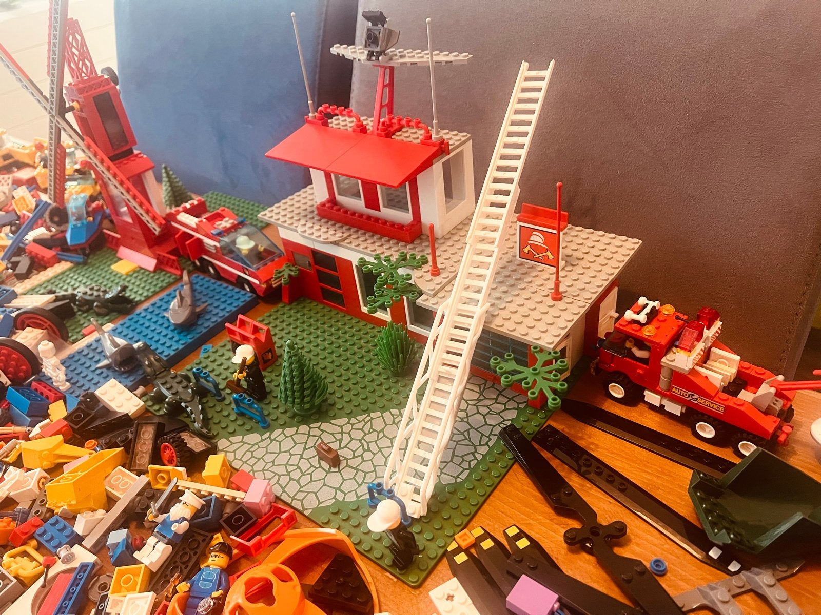 Foto 18 van Grote partij gemengde LEGO stenen en onderdelen