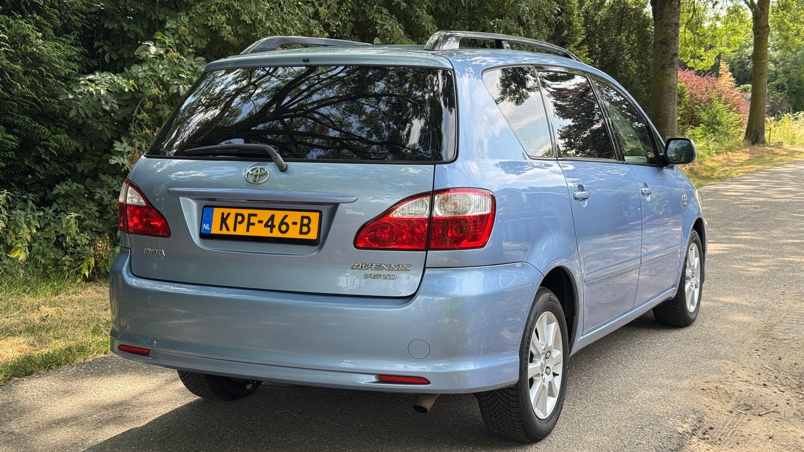 Toyota Avensis Verso 2.0 AUT | 7P | Youngtimer | Dealer OH., Auto's, Stof, 4 cilinders, Blauw, 7 stoelen