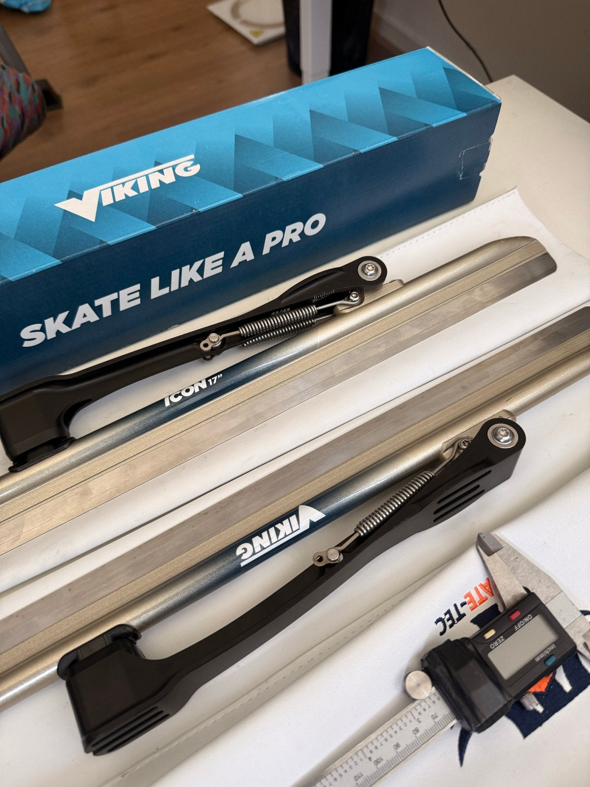 Viking Icon 17" klapschaatsen - Zo goed als nieuw, Ophalen of Verzenden, Zo goed als nieuw, Noren, Viking