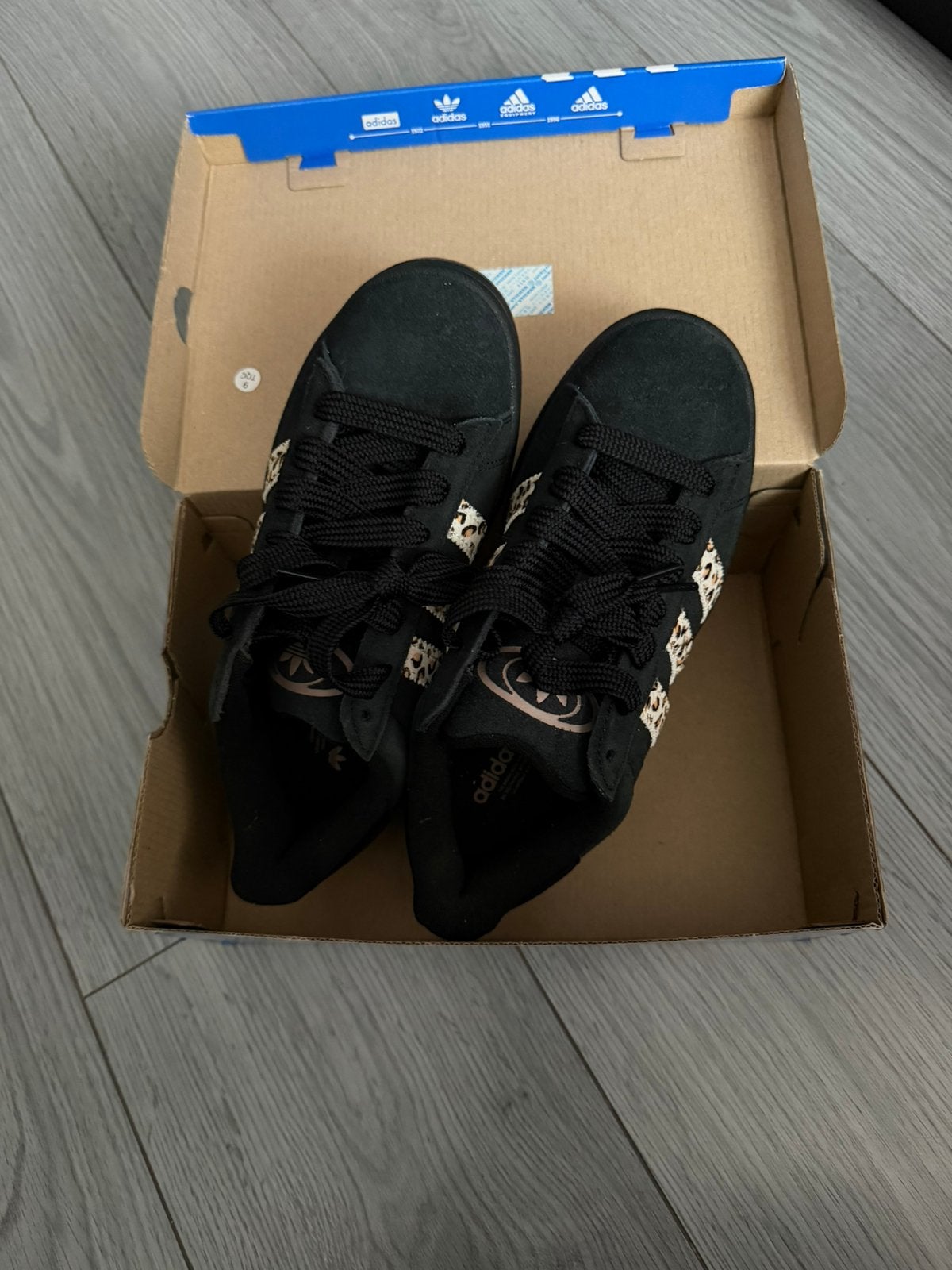 Adidas campus 00s, Verzenden, Zo goed als nieuw, Sneakers of Gympen