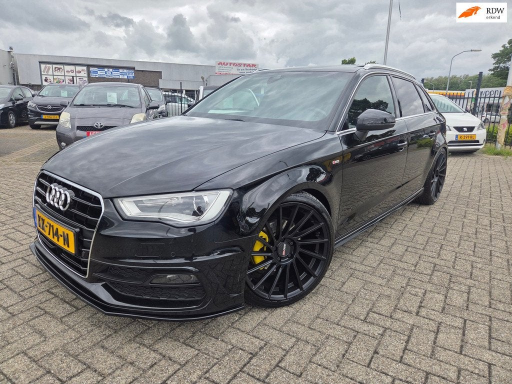 Audi A3 Sportback 1.4 TFSI CoD Ambition Pro Line S, Auto's, Audi, Gebruikt, Euro 6, Leder en Stof, Zwart