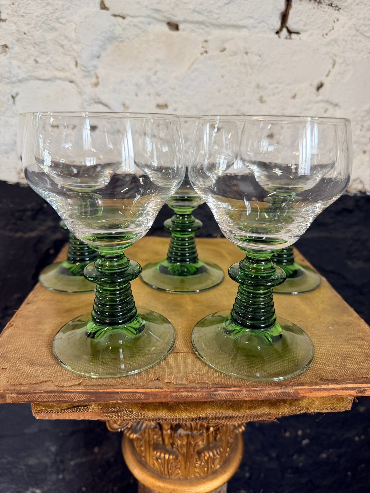 Set 5 vintage 70’s wijnglazen groene voet Moezelglazen, Verzamelen, Glas en Borrelglaasjes, Ophalen, Zo goed als nieuw, Overige typen