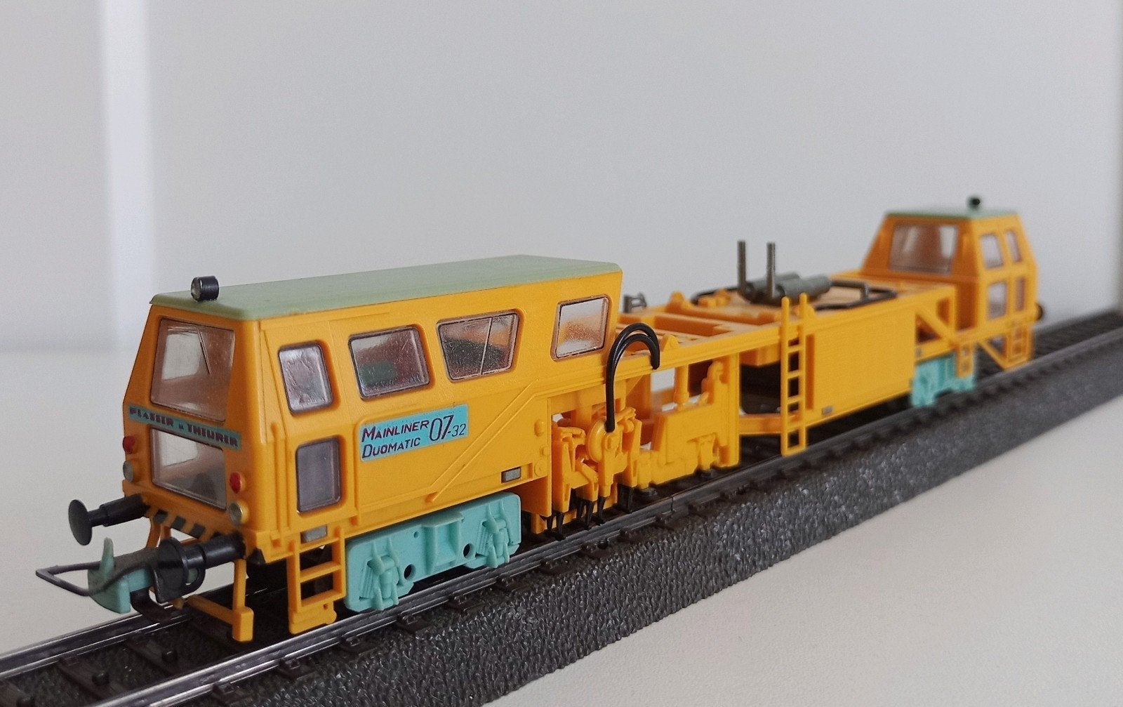 Liliput 38010 Plasser & Theurer stopmachine, Wisselstroom, Locomotief, Ophalen of Verzenden, Zo goed als nieuw