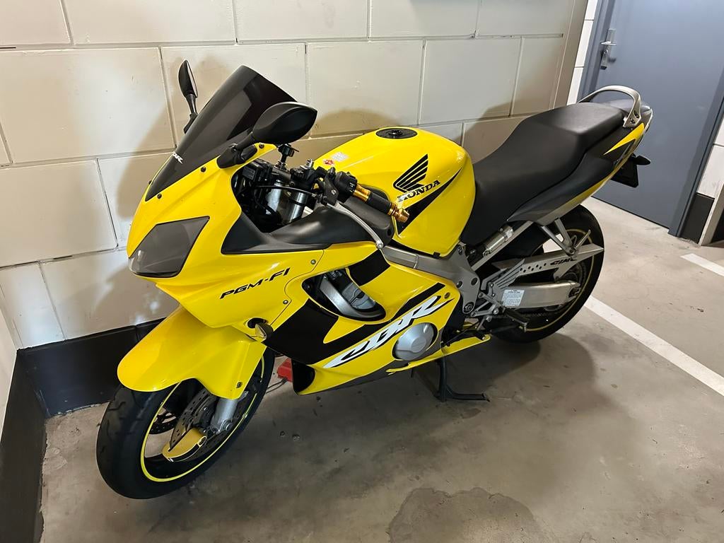 Honda CBR 600F - 2002 - Akrapovic, LED, Goede staat, 4 cilinders, Motorrijbewijs A, Gebruikt, Meer dan 35 kW