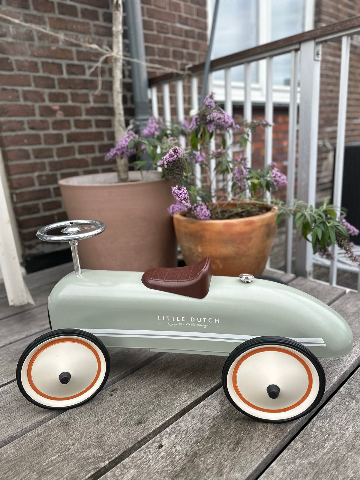 Little Dutch retro loopauto - Zo goed als nieuw, Kinderen en Baby's, Ophalen, Zo goed als nieuw, Loopvoertuig
