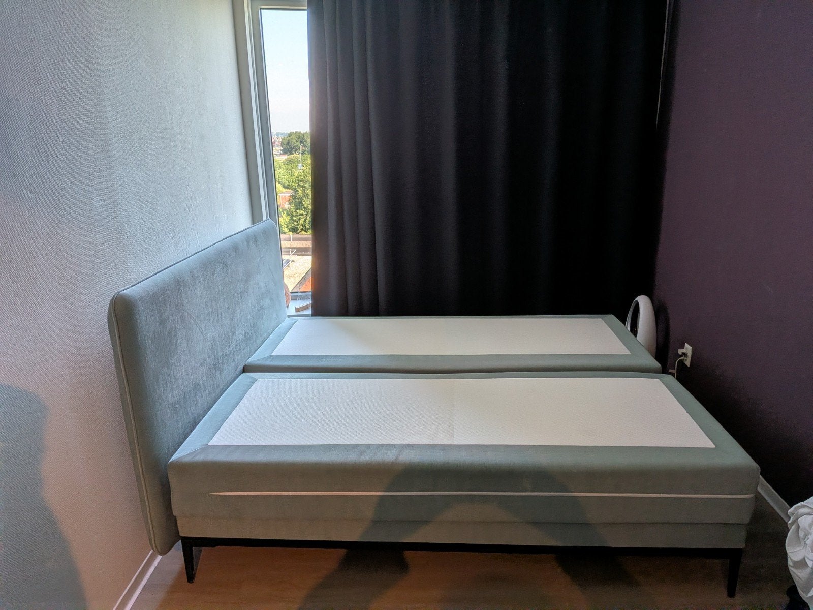 Boxspring Lifestyle by vtwonen Pepper van Swiss Sense, Huis en Inrichting, Slaapkamer | Bedden, Ophalen, Gebruikt, Blauw, Tweepersoons
