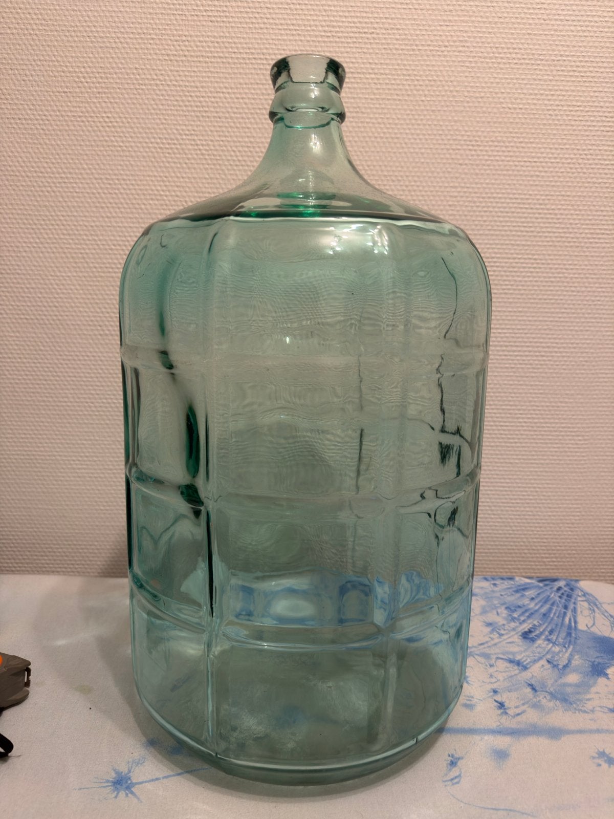 Grote vintage glazen fles / mandfles / gistfles, Huis en Inrichting, Ophalen