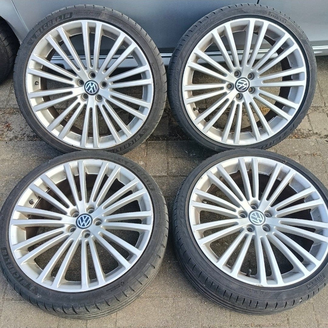 5x100 19 inch Volkswagen Golf R32 velgen met banden Golf 4, Ophalen
