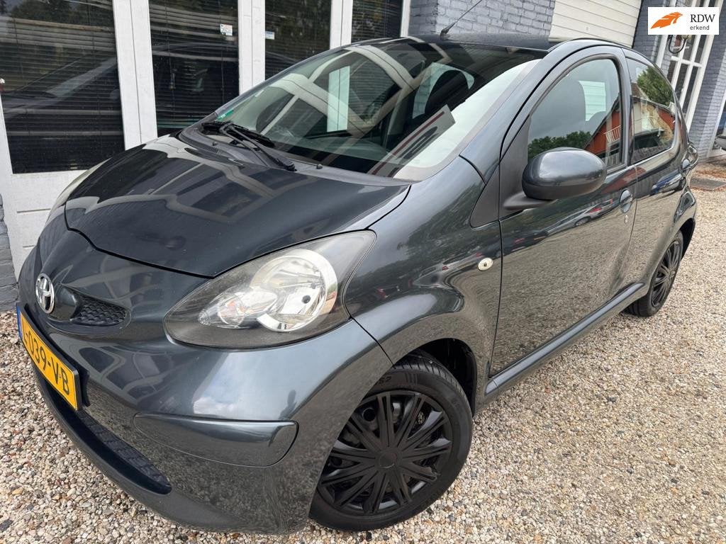 Toyota Aygo AYGO , 5 DRS, AIRCO / ORIGINELE KM, Voorwielaandrijving, Gebruikt, 4 stoelen, 68 pk