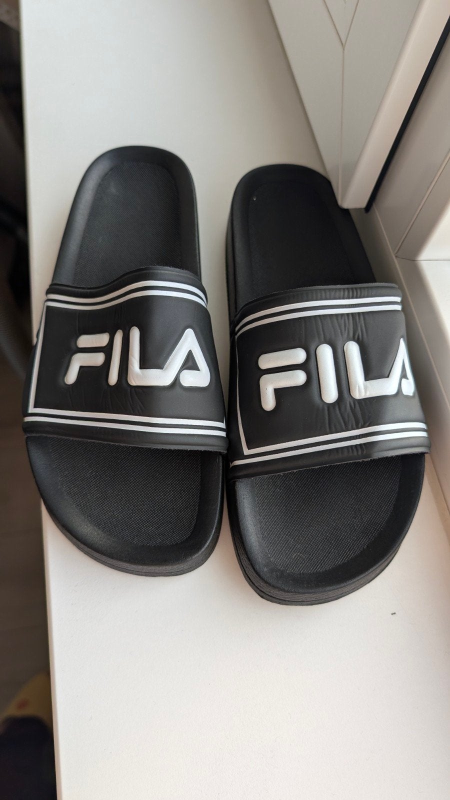 Fila slippers zwart maat 39, Ophalen of Verzenden, Nieuw, Zwart, Slippers