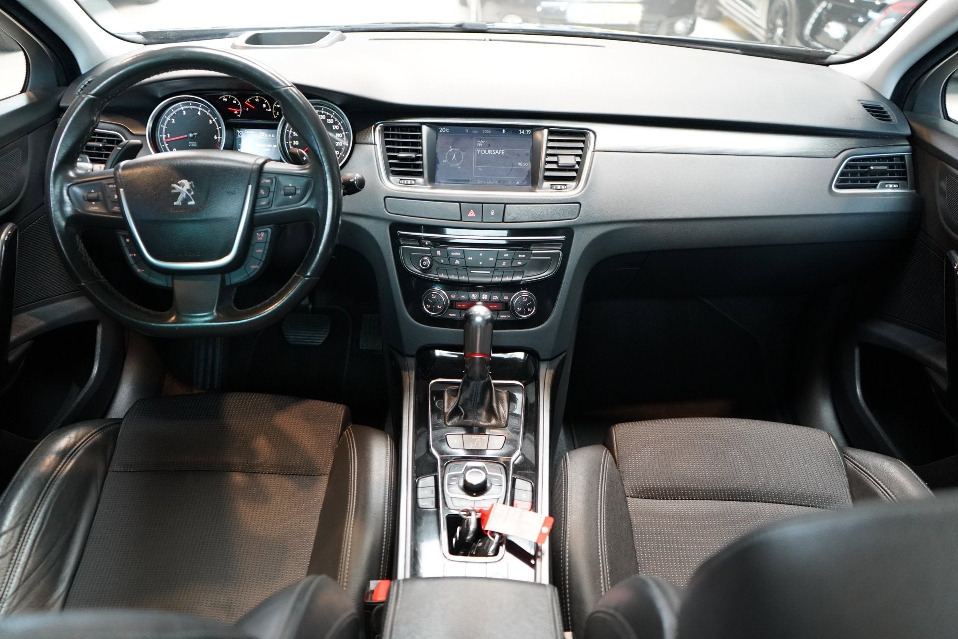 Peugeot 508 SW 1.6 THP Allure | PANODAK | CRUISE | TREKHAAK, Auto's, Euro 5, Gebruikt, Leder en Stof, Zwart