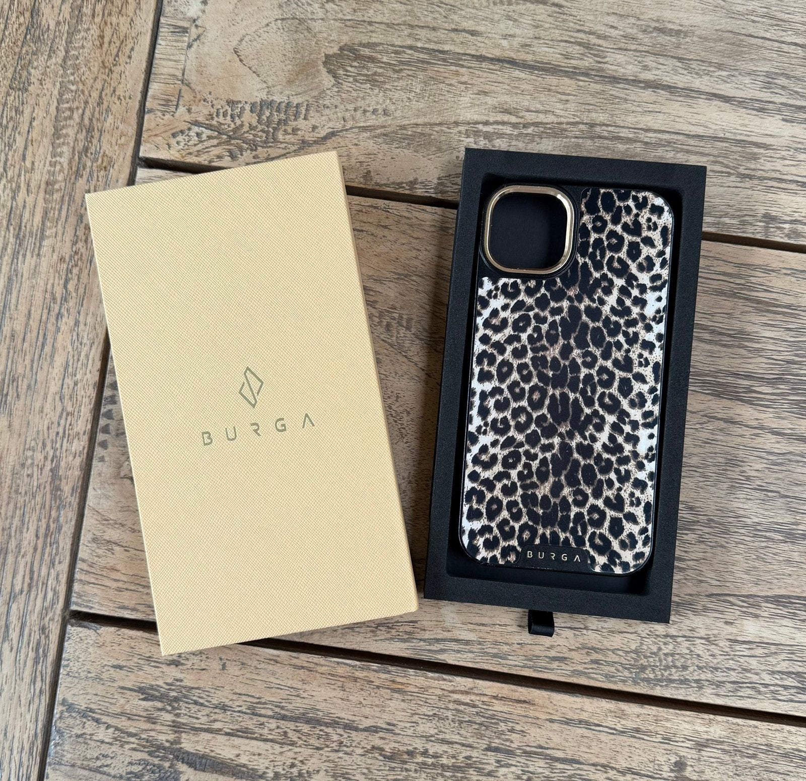 Burga iPhone 14 plus hoesje - Elite Dark MagSafe, MagSafe, IPhone 14 Plus, Frontje of Cover, Bruin