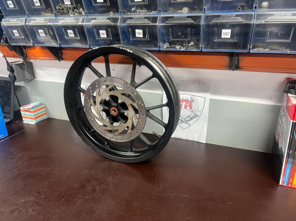 Derbi senda/drd voorvelg 15mm asmaat, Gebruikt, Derbi, Overige typen, Ophalen of Verzenden