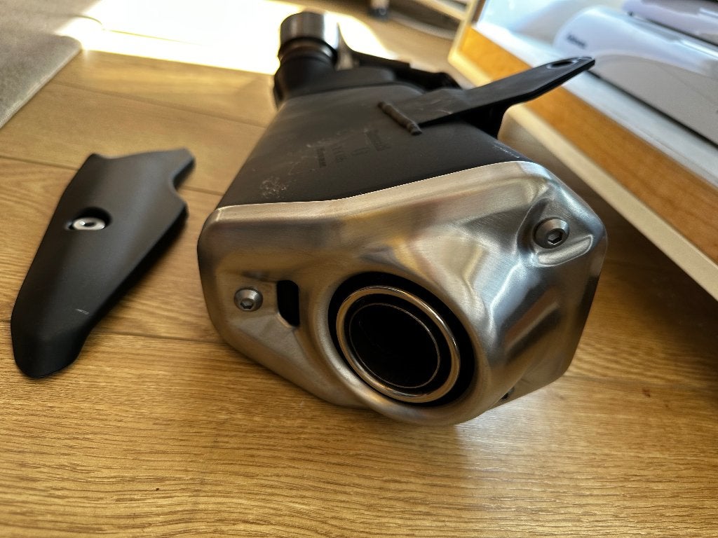 Kawasaki Z900 Originele Uitlaat - Nieuw en Ongebruikt, Motoren, Onderdelen | Kawasaki, Ophalen of Verzenden, Nieuw