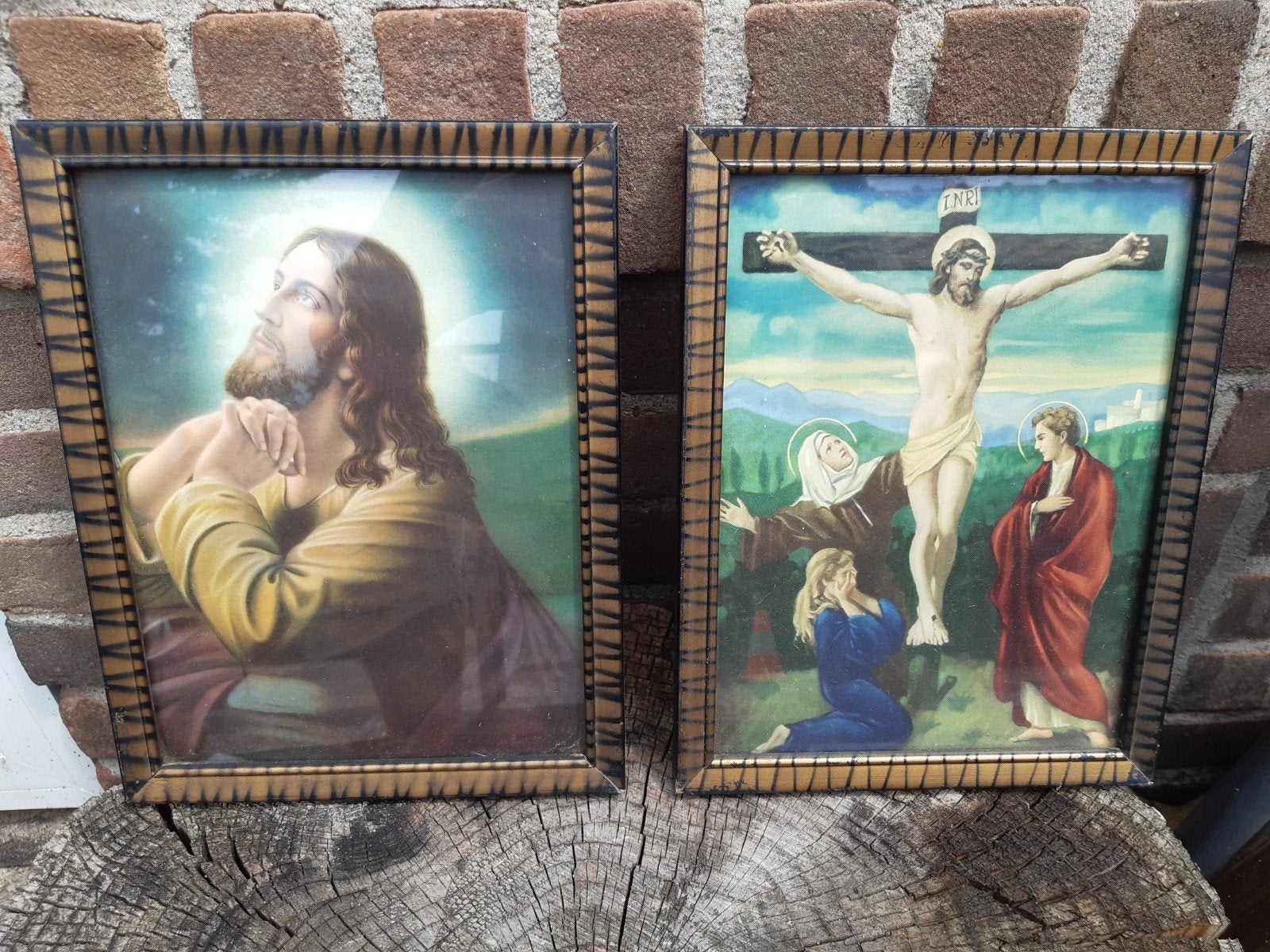 Twee Oude Ingelijste Religieuze Iconen: Jezus en Kruisiging, Antiek en Kunst, Ophalen of Verzenden