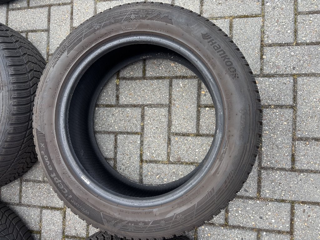Enyaq/ID.4/Q4 e-tron Hankook Winterband X 235/55 R18, Auto-onderdelen, Banden en Velgen, Ophalen, 18 inch, Gebruikt, Winterbanden