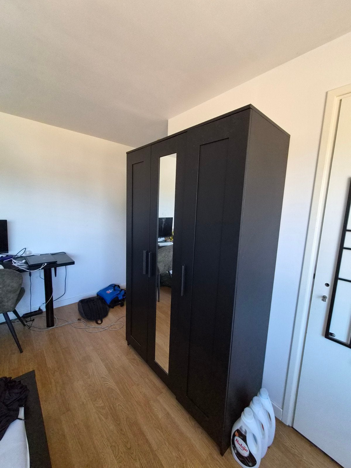Zwarte ikea brimnes, Huis en Inrichting, Kasten | Kledingkasten, Gebruikt, 200 cm of meer, 100 tot 150 cm, 50 tot 75 cm, Met deur(en)