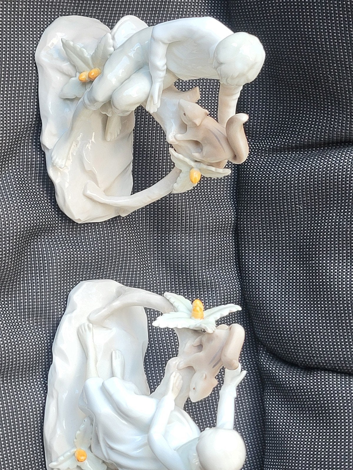 2 Vintage Beeldjes: Kinderen met Eekhoorns en Bloemen, Ophalen of Verzenden
