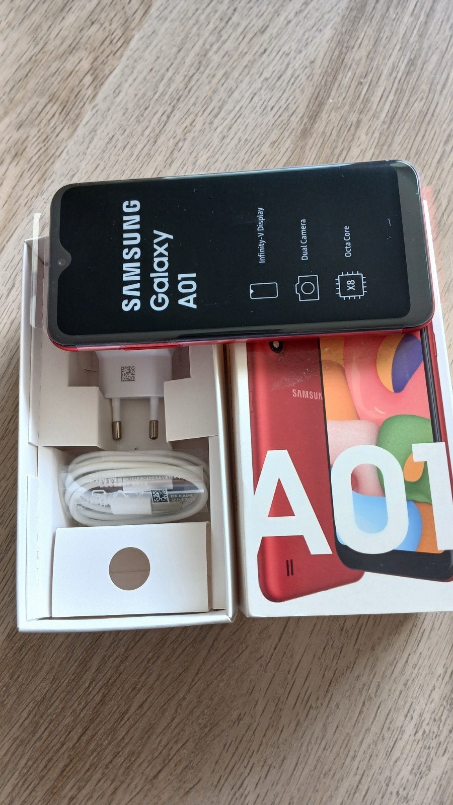 Samsung Galaxy A01 16gb Nieuw Geseald Simlockvrij Doos,lader, Verzenden, Touchscreen, Nieuw, 3 tot 6 megapixel