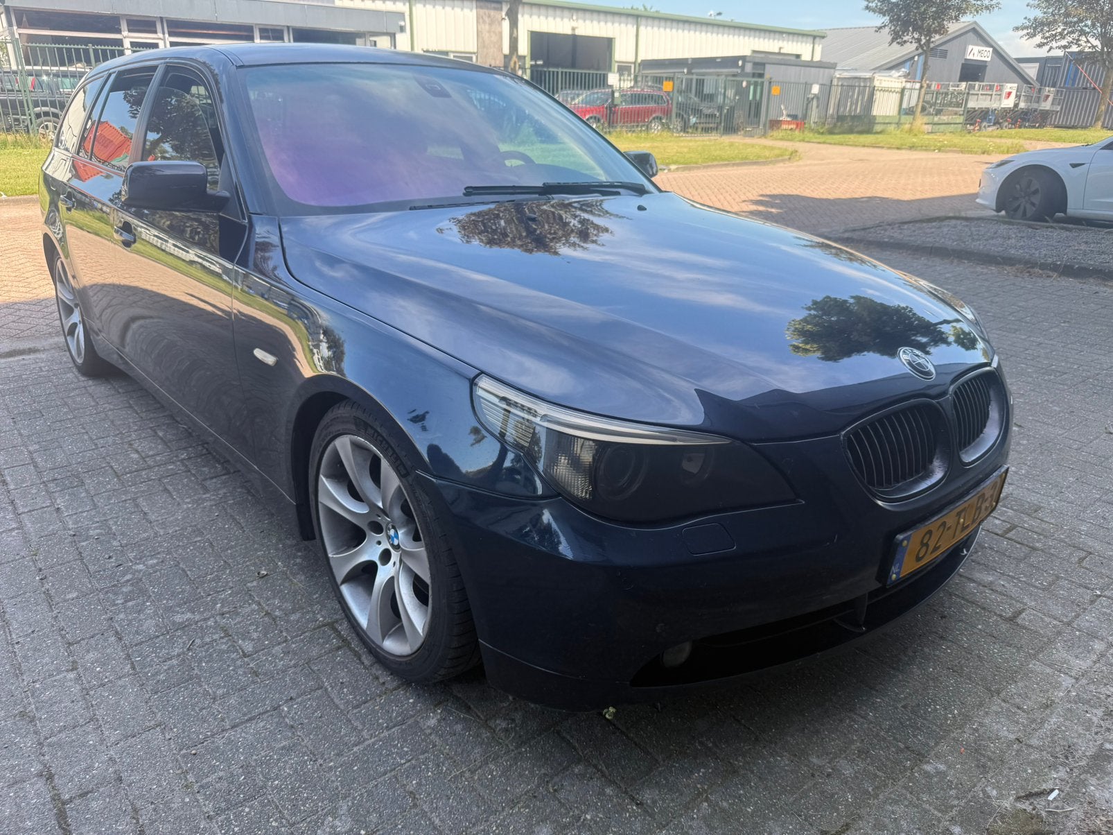 BMW 550i V8 SMG aut . 2006 Blauw, Auto's, Automaat, Achterwielaandrijving, 8 cilinders, 367 pk