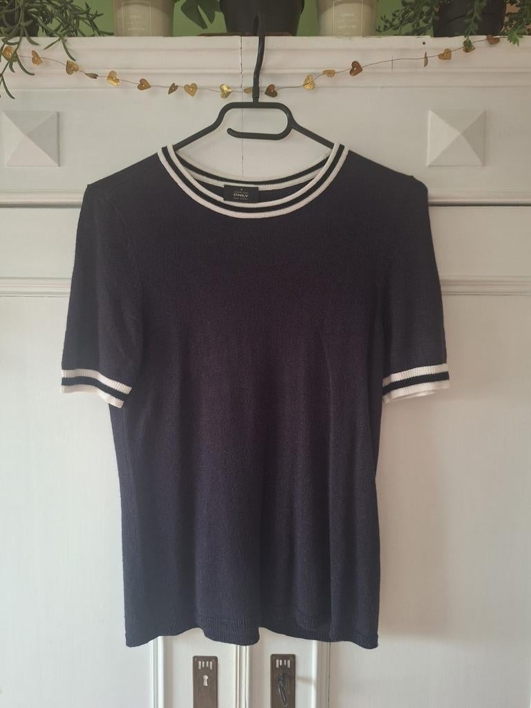 T shirt Only paars glitter maat s, Only, Paars, Ophalen of Verzenden, Zo goed als nieuw