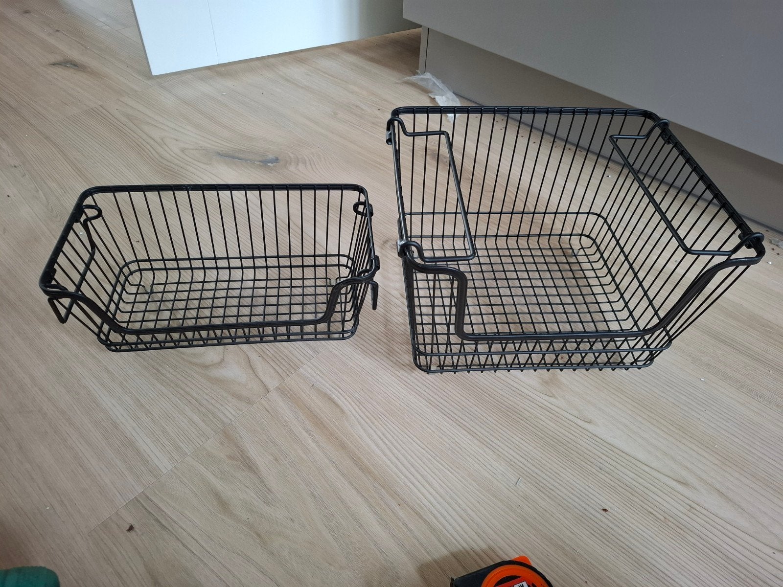Draadmand x2, Ophalen