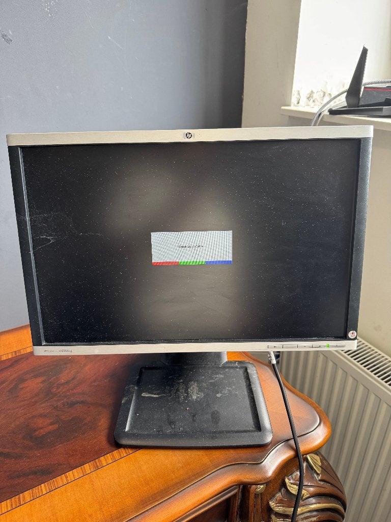 Beeldscherm VGA te koop geen hdmi, Computers en Software, Monitoren, Ophalen, Hp, Gebruikt, Overige typen