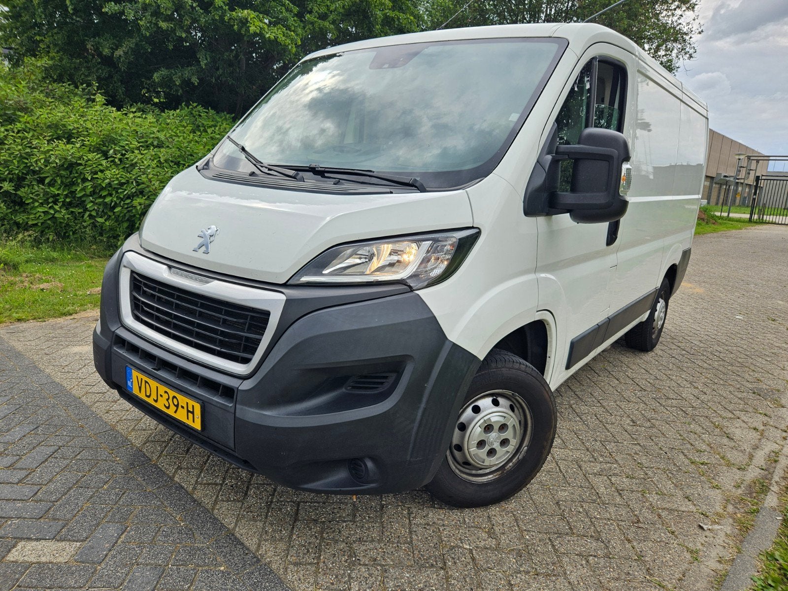 Peugeot Boxer GB 330 L1h1 Bluehdi 130PK 2019 Wit, Auto's, Achterwielaandrijving, Wit, Origineel Nederlands, 130 pk