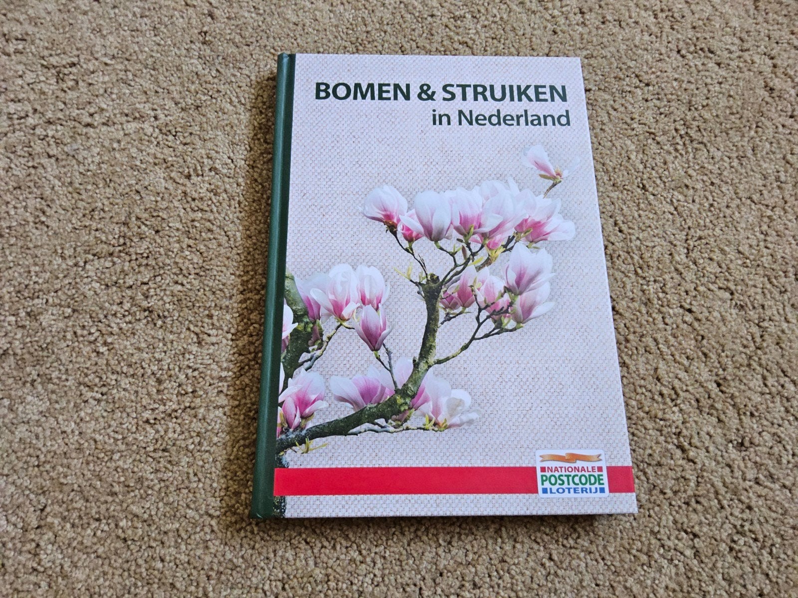 Bomen & Struiken in Nederland - Nationale Postcode Loterij, Ophalen of Verzenden, Zo goed als nieuw, Bloemen, Planten en Bomen