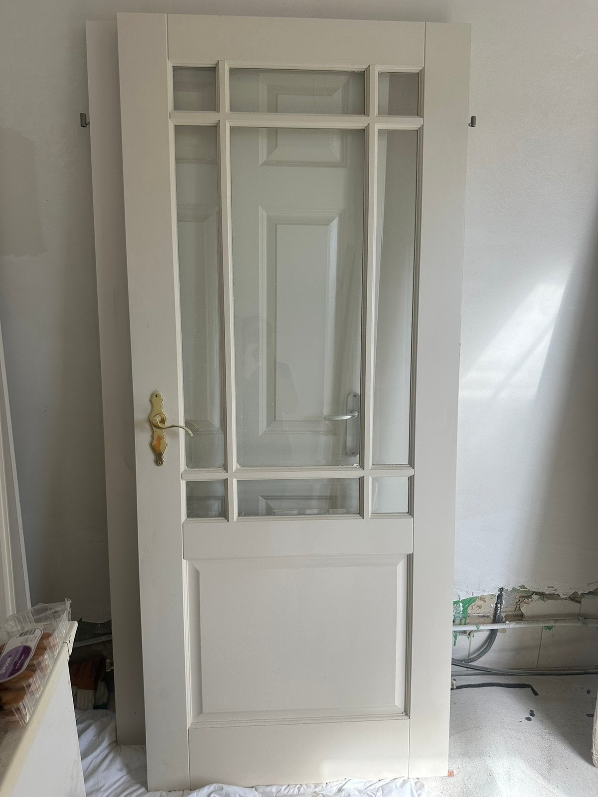 Jaren ‘30 vintage deur met ramen en gouden deurbeslag, Gebruikt, 80 tot 100 cm, Binnendeur, Ophalen of Verzenden