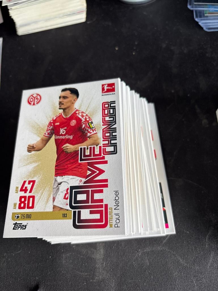 77 Topps Base Kaarten incl. Mbappé - Voetbal Collectie, Hobby en Vrije tijd, Stickers en Plaatjes, Ophalen of Verzenden, Zo goed als nieuw