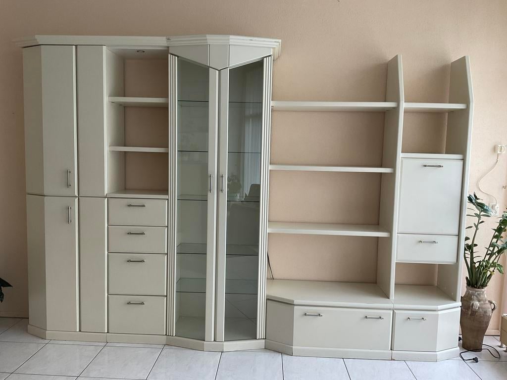 Wandkast gratis ophalen, Ophalen, Gebruikt, 25 tot 50 cm, 200 cm of meer