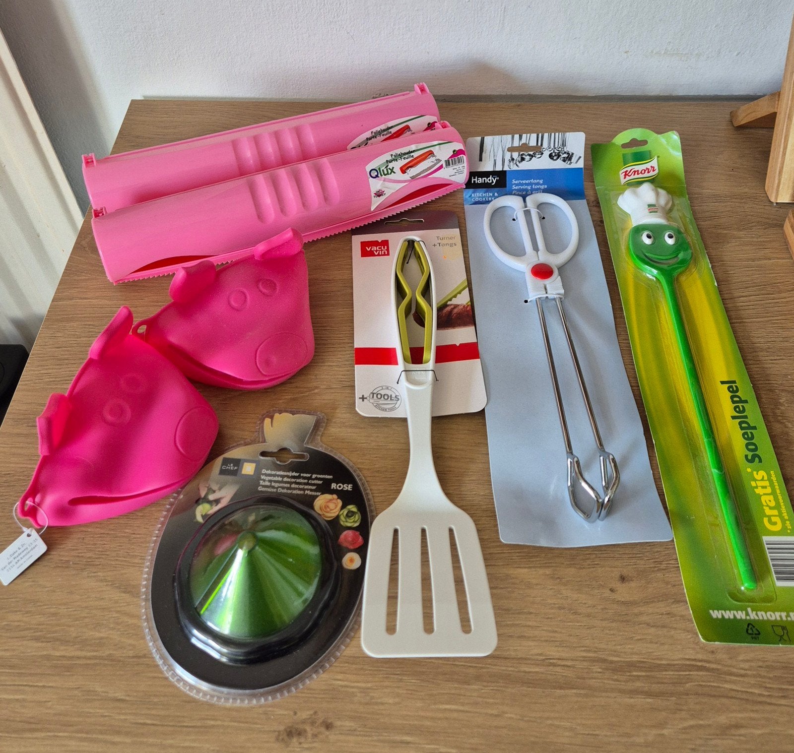 Set keukenbenodigdheden, kommen, spatels, ovenwant enz, Ophalen of Verzenden, Nieuw