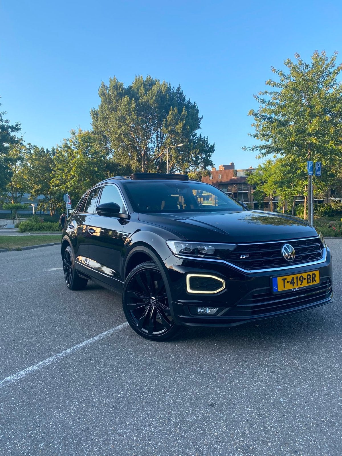 Volkswagen T-Roc 1.5 TSI 150pk 7-DSG 2022 Zwart, 15 km/l, 1498 cc, 4 cilinders, Zwart