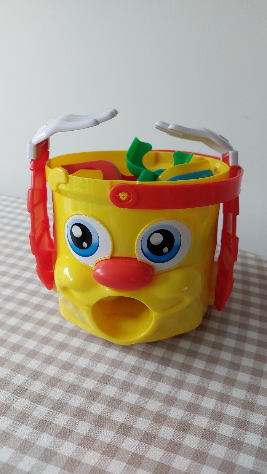 Mr. Bucket spel, Ophalen