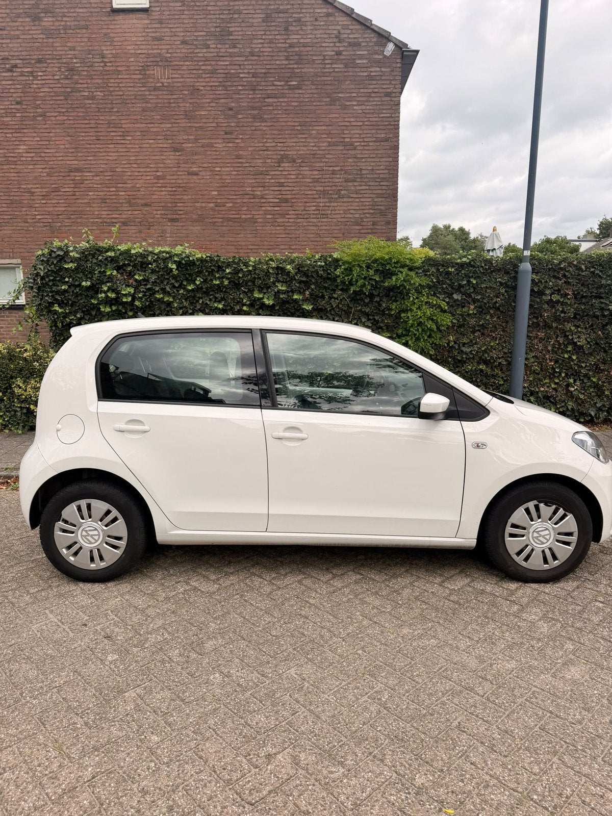 Volkswagen up Move-Up - WIT, Voorwielaandrijving, Up!, 840 kg, 4 stoelen