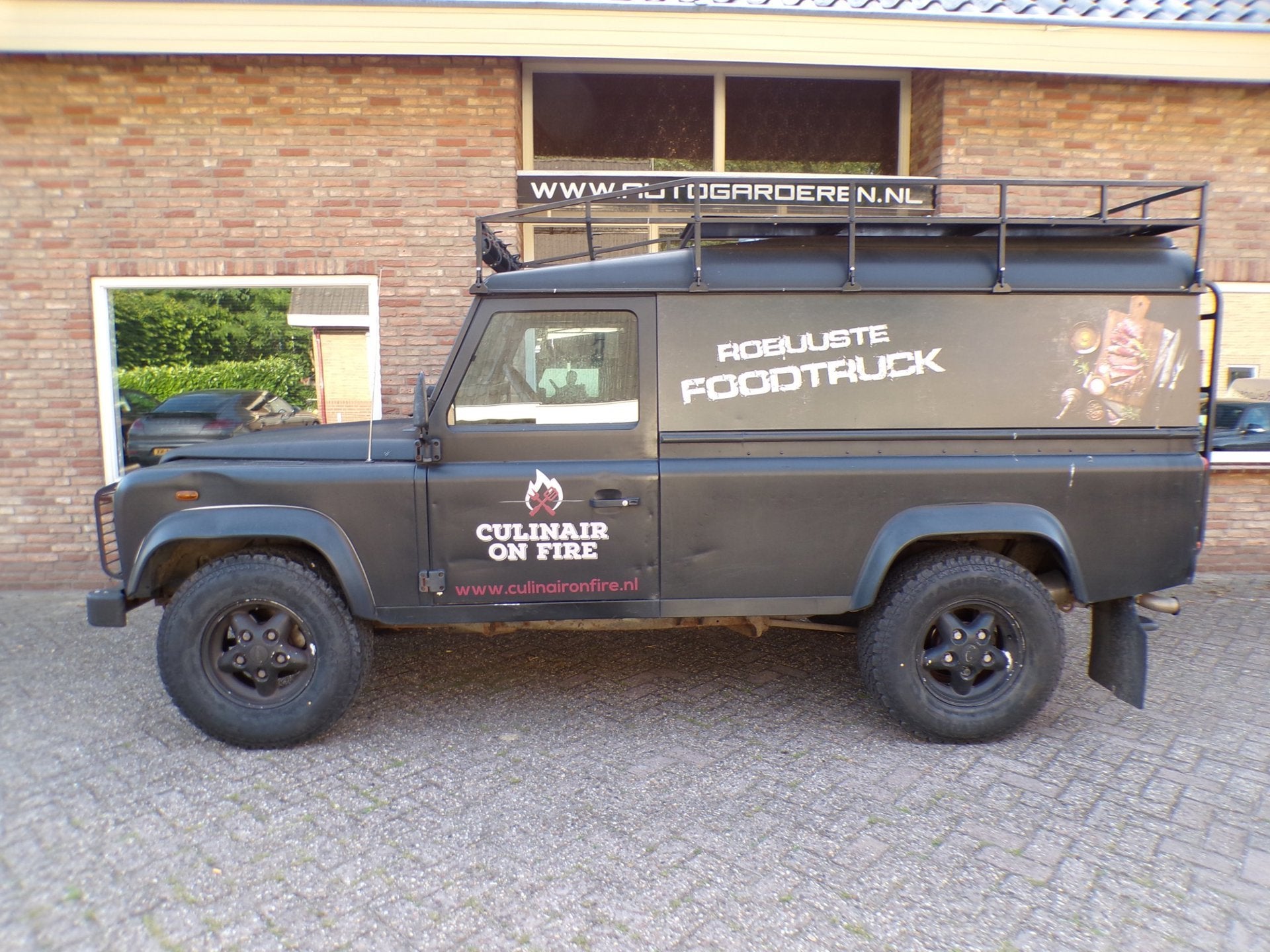 Land Rover Defender 2.5 Td5 HT 110" Robuuste FoodTruck, Stof, 2495 cc, Origineel Nederlands, Bedrijf