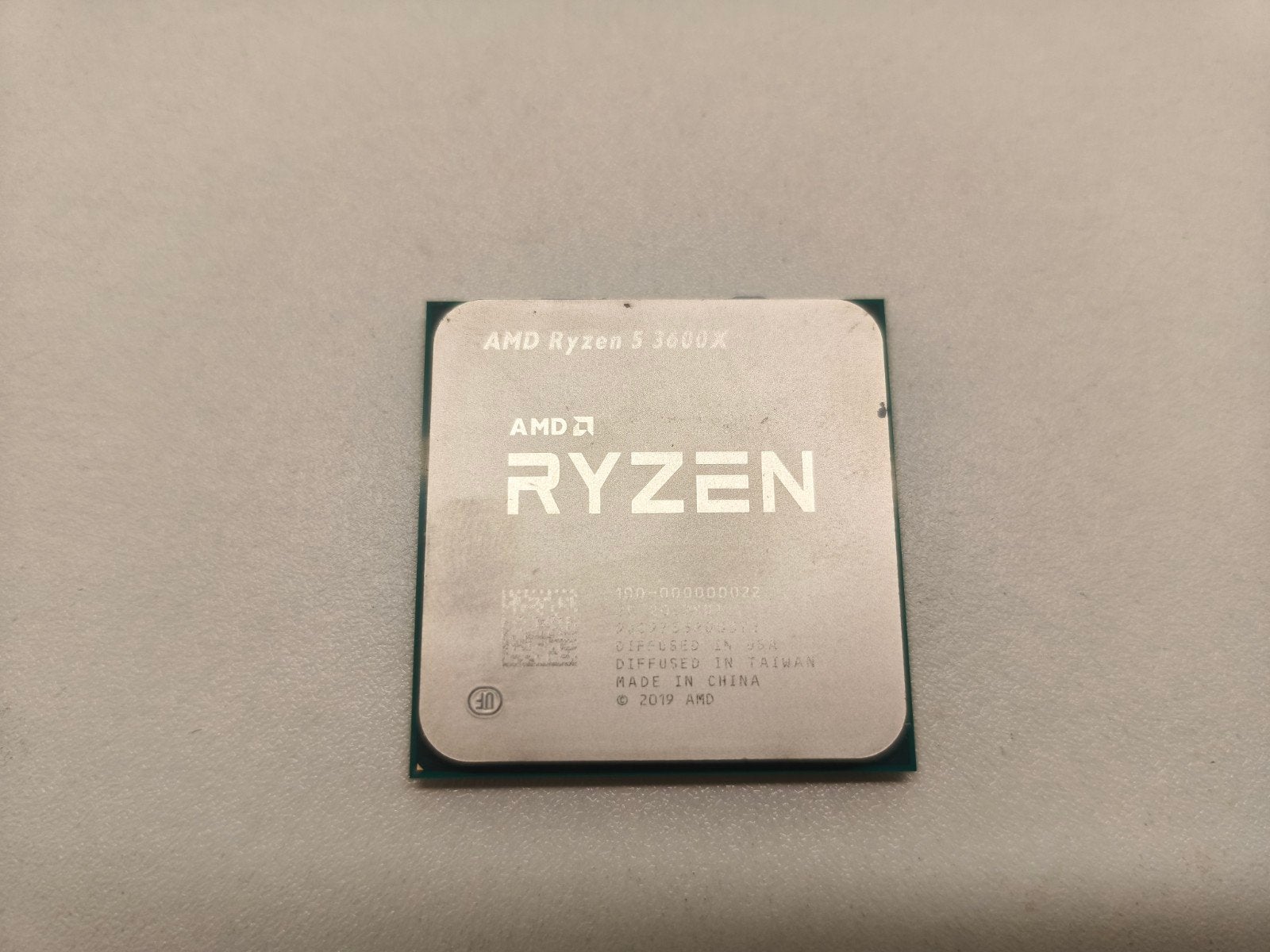 Amd Ryzen 5 3600x met stock cooler, Computers en Software, 6-core, Zo goed als nieuw, Socket AM4, 3 tot 4 Ghz