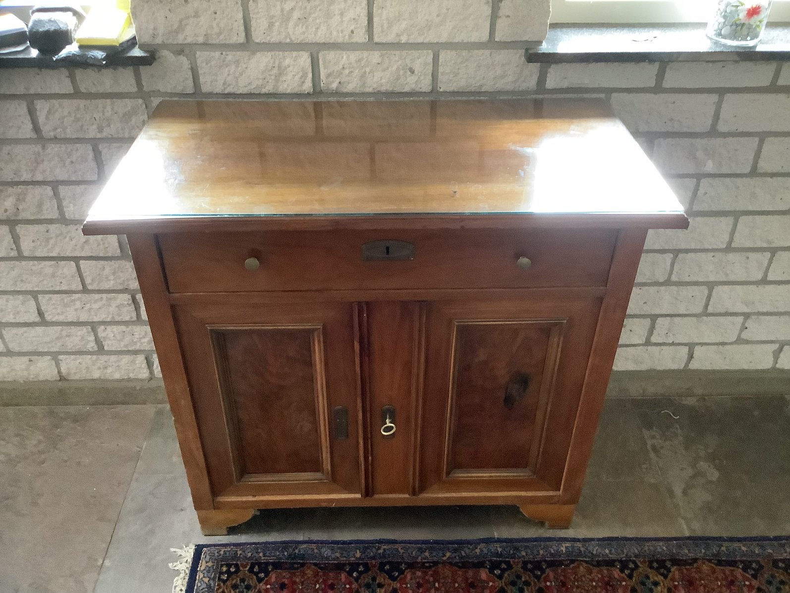 Vintage kastje met gefineerde panelen deurtjes, Antiek en Kunst, Curiosa en Brocante, Ophalen