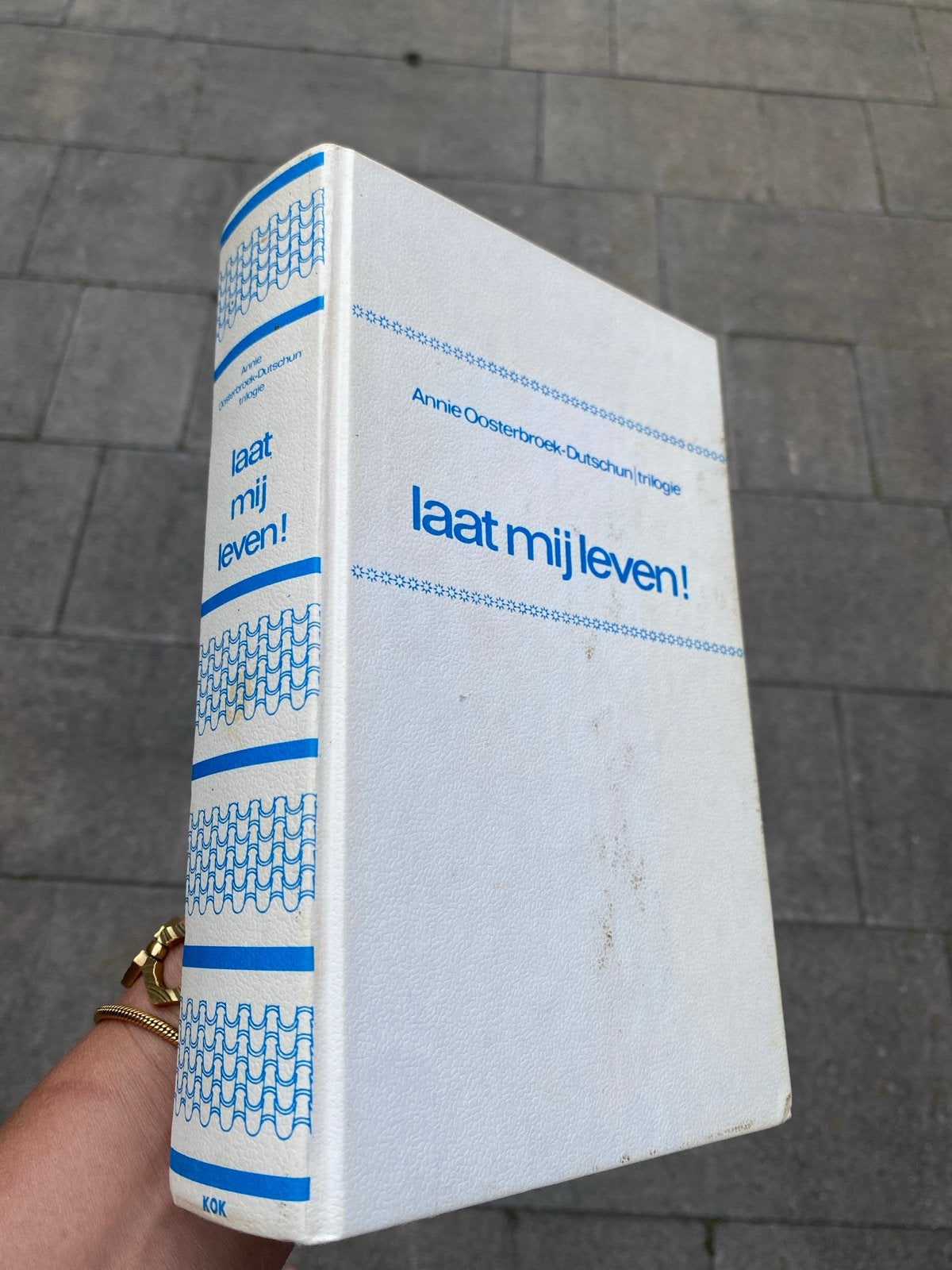 Laat mij leven! - Annie Oosterbroek-Dutschun trilogie, Ophalen of Verzenden, Gelezen, Nederland