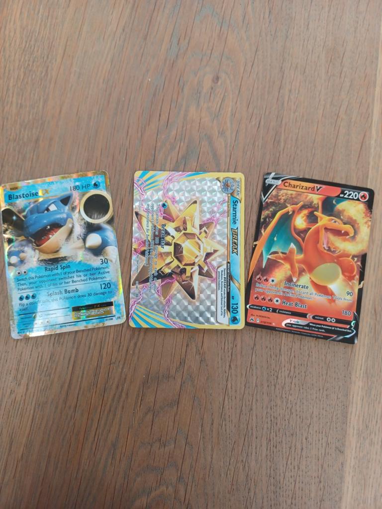 3 mooie pokemon kaarten, Ophalen of Verzenden, Zo goed als nieuw, Speelkaart(en)