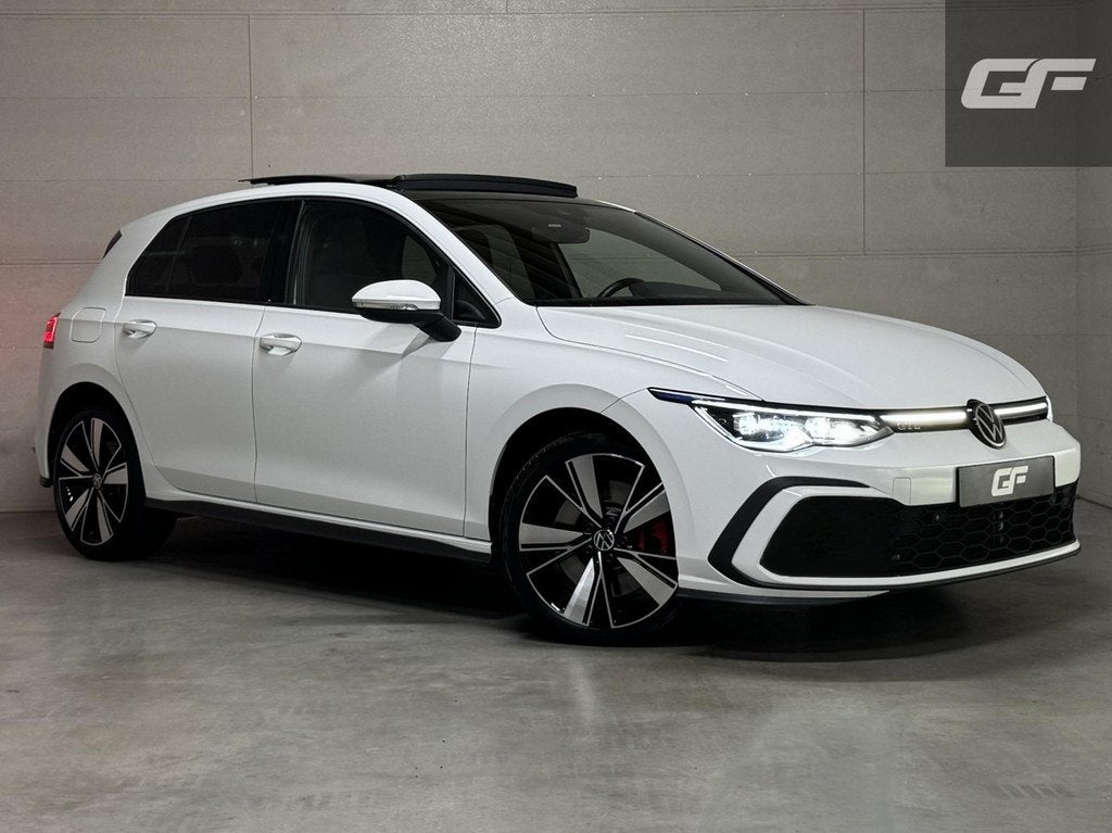 Volkswagen Golf 1.4 eHybrid GTE Pano IQ.Light Virtual HUD Sf, Stof, Gebruikt, Zwart, 4 cilinders