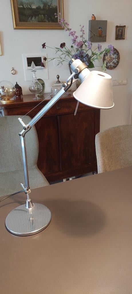 Artemide tafellamp, Ophalen of Verzenden, Zo goed als nieuw, Minder dan 50 cm