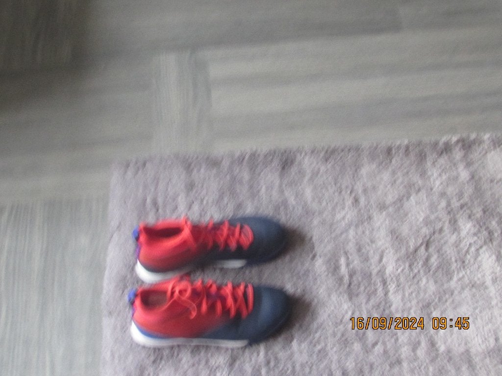 jongens kunstgras sportschoenen 34, Maat XS of kleiner, Schoenen, Ophalen of Verzenden, Zo goed als nieuw