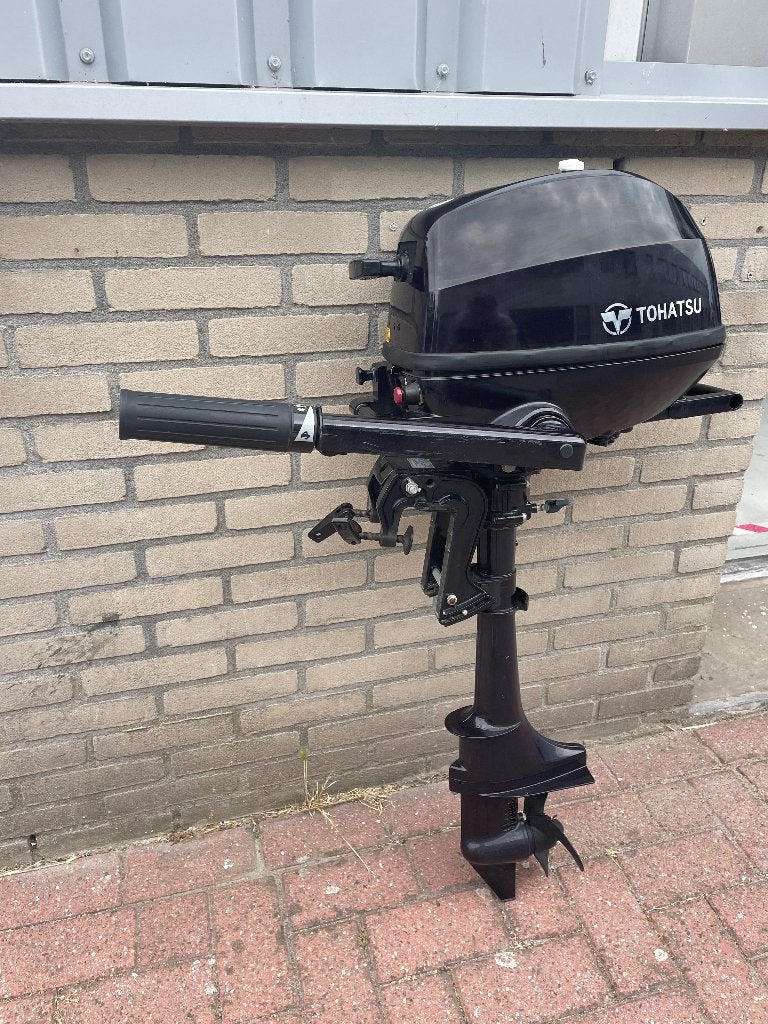 Buitenboordmotor Tohatsu 3.5 pk, Ophalen, Minder dan 5 pk, Viertaktmotor, Zo goed als nieuw