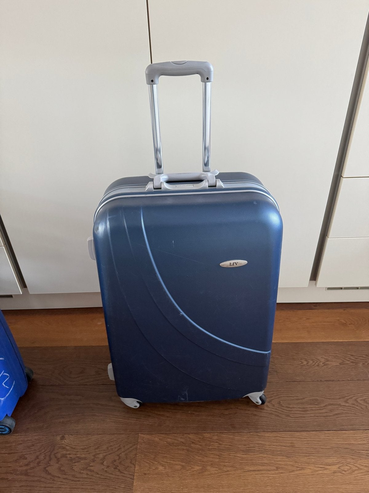 Reiskoffer LIV (V&D) met 4 wieltjes - 50x30x80 cm, Ophalen, 40 tot 60 cm, Gebruikt, 20 tot 30 cm