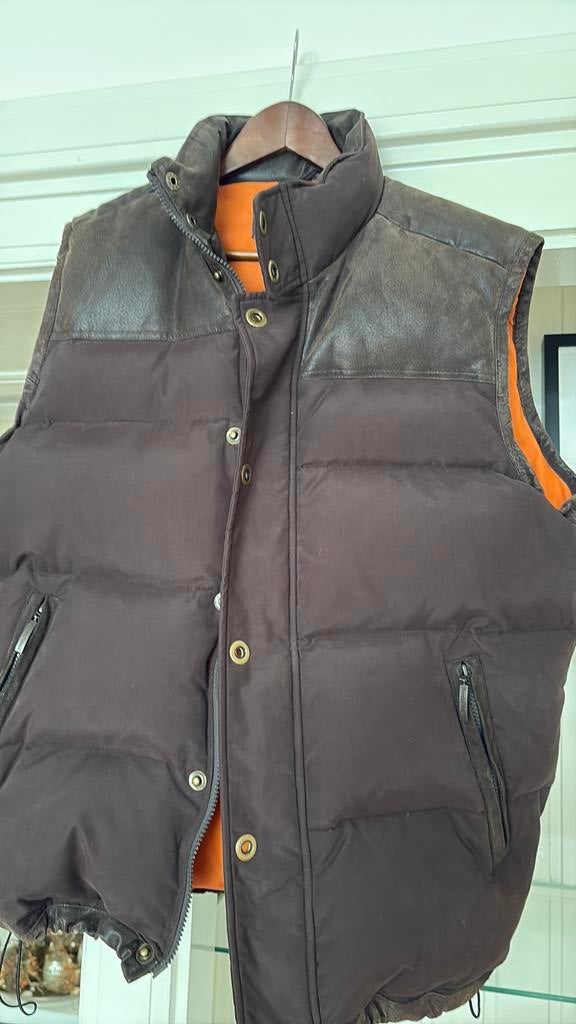 Human Nature bodywarmer , stoer bruin dons nieuwstaat M, Ophalen of Verzenden, Nieuw, Maat 48/50 (M), Bruin