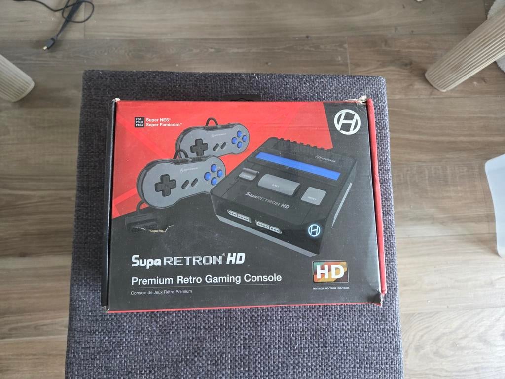 SupaRetron HD (HD SNES) plus 7 games, Spelcomputers en Games, Games | Nintendo Super NES, 2 spelers, Ophalen of Verzenden, Zo goed als nieuw
